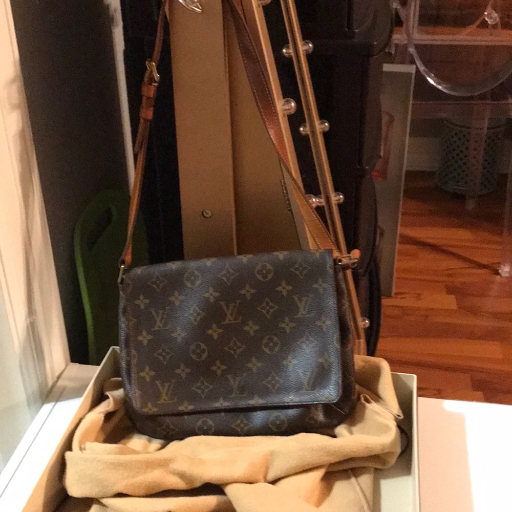 Louis Vuitton bag